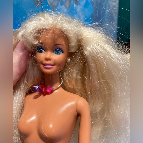 B1G2 - Vintage Superstar Fashion Doll Barbie Jewel Necklace - Buy 1, Get 2 FREE - Picture 2 of 9